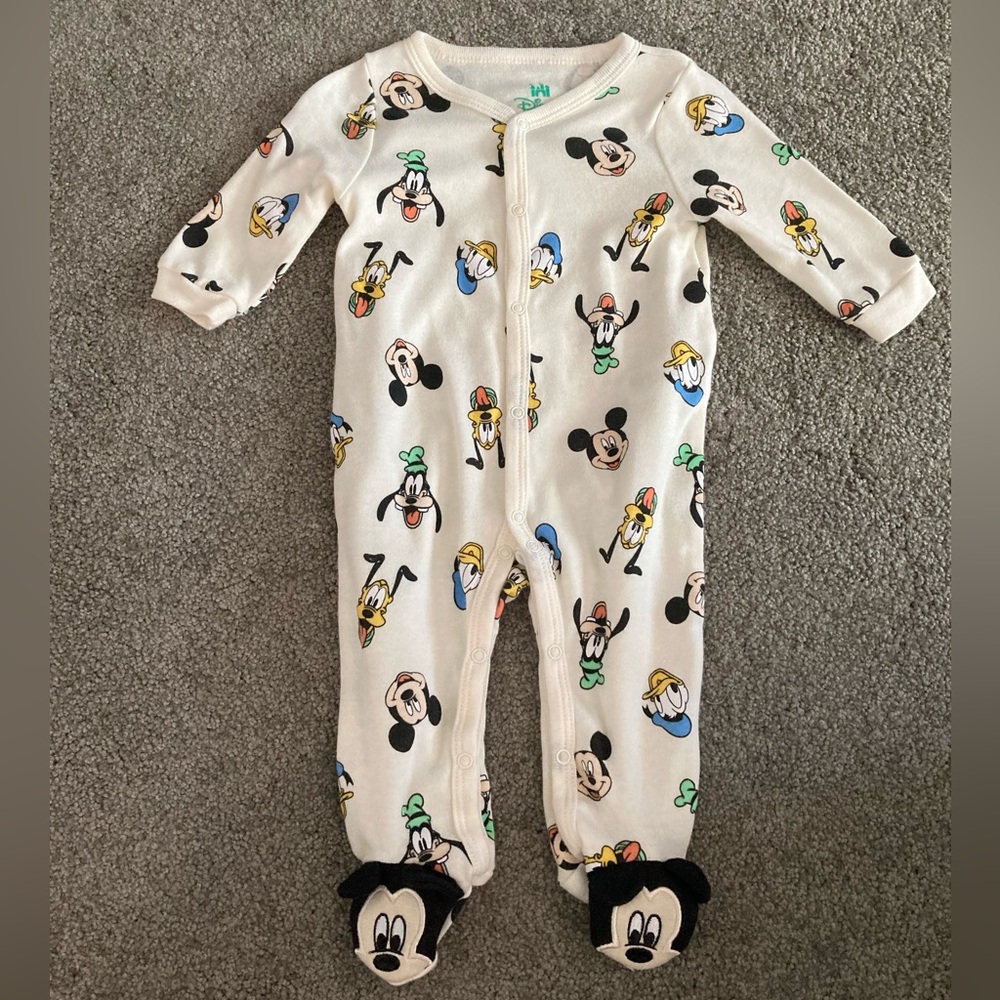 BNWOT Mickey and Friends Sleeper